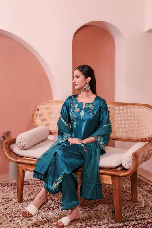 Amayra - The Peacock Elegance - My Store - Amayra - The Peacock Elegance