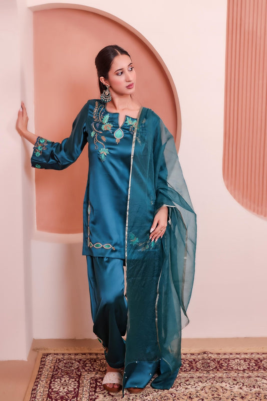 Amayra - The Peacock Elegance - My Store - Amayra - The Peacock Elegance